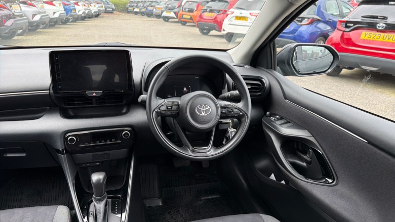 Toyota Yaris 1.5 Hybrid Design 5dr CVT Hybrid Hatchback